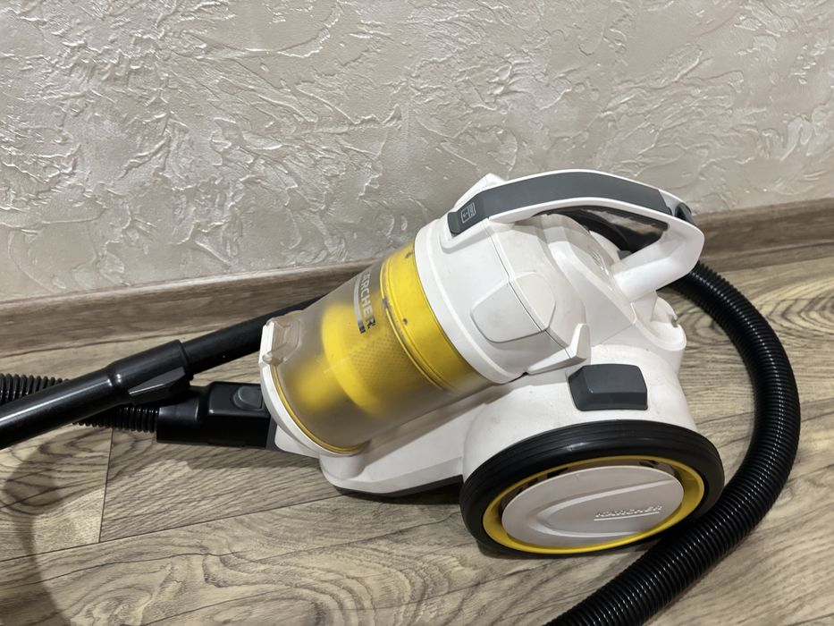 Продам пылесос Karcher