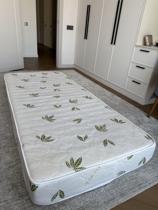 Матрас  90*200 см.