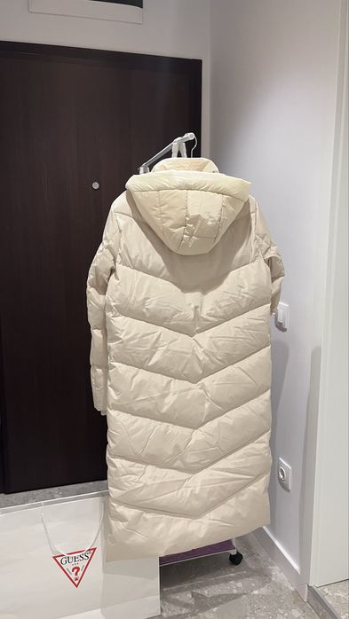 GUESS ново яке с етикет S размер