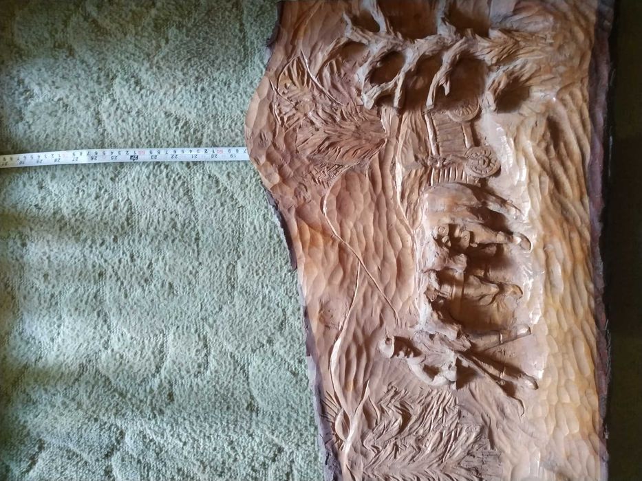 Tablou sculptat în lemn