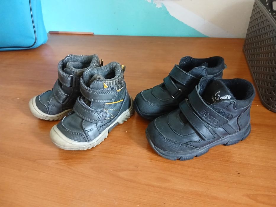 Продам детскую обувь