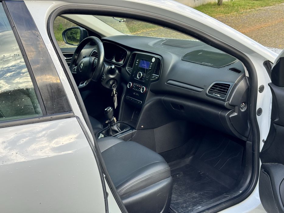 Renault Megane 4 sedan 1.6 GPL
