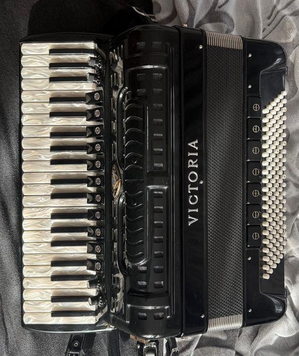Victoria 2+2, 120 basi