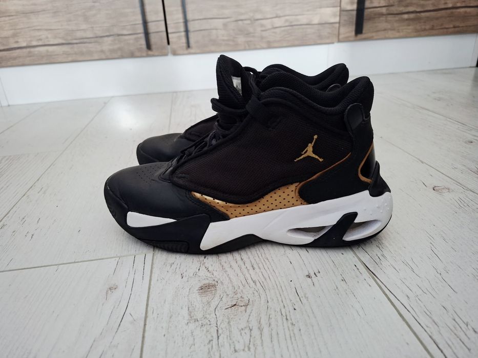 Air Jordan Max Aura 4-Ориг. Маратонки