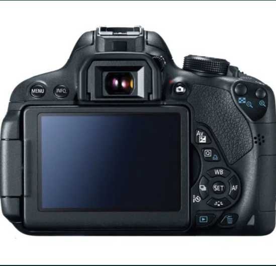 Canon EOS 700D kamera
