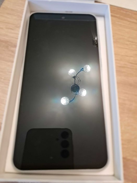 Продавам SAMSUNG GALAXY A36 5G 128/6 LIME 6.70 ", 128 GB, Цена:450лв