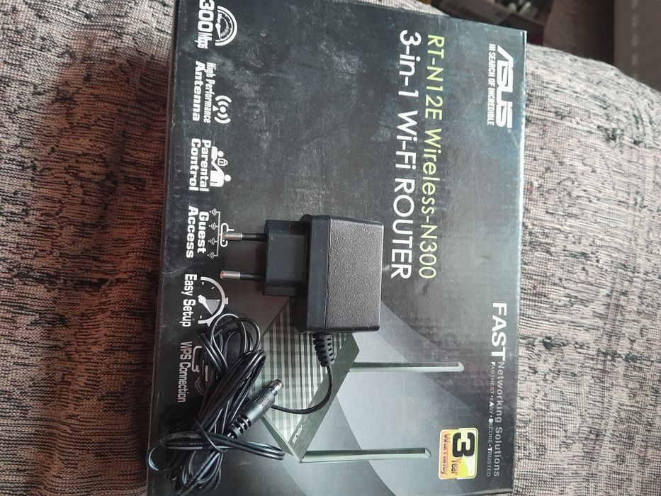 Router RT-N12E wireless- N300