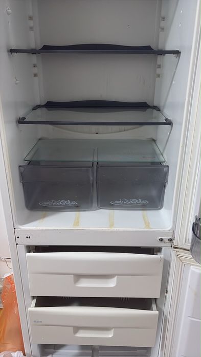 Срочно продам холодильник