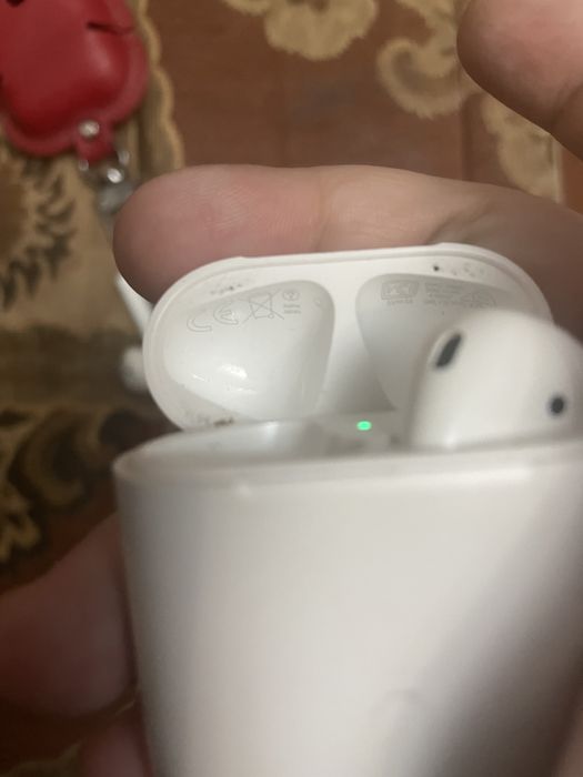 Продам airpods 2