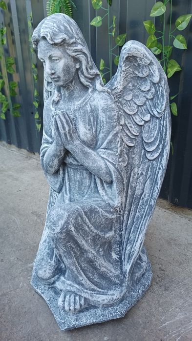 Înger din beton | Statuie înger