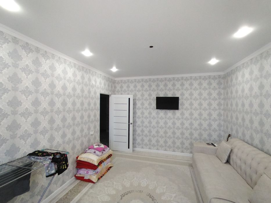 Продам 1 ком квартиру на Батыс 2