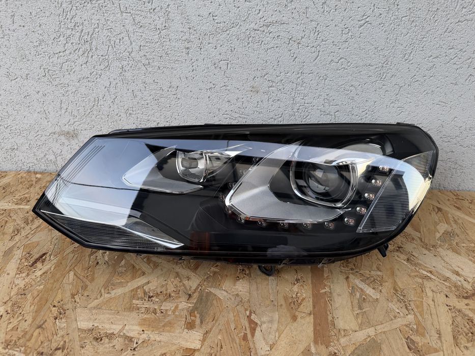 Far stanga VW Touareg 7P NFL 2011-2015 Bi Xenon Adaptiv + LED Original Europa