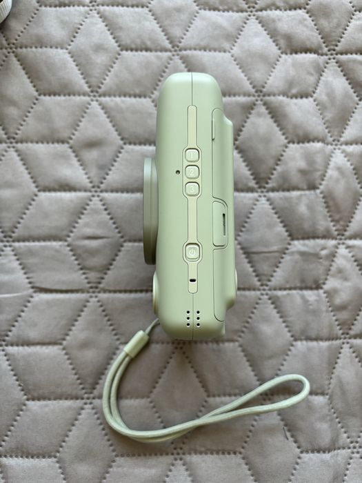 Моментен фотоапарат Instax LiPlay + подарък калъф за съхранение