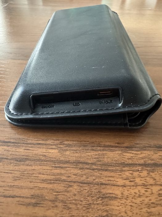 Чехол-powerbank на 10 000 mAh