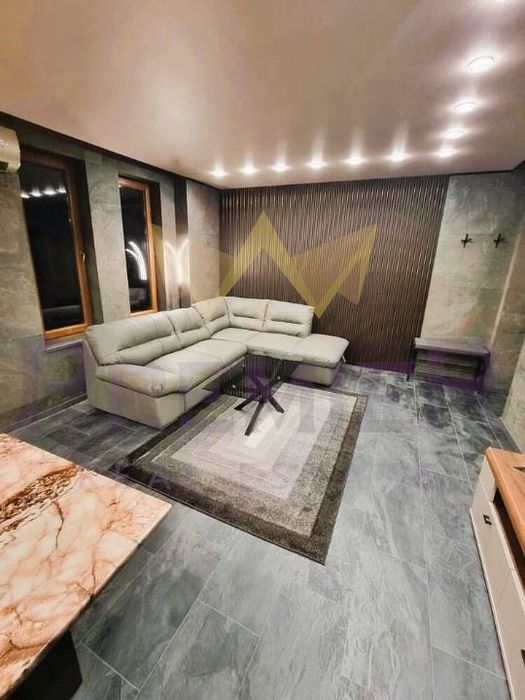 Продава се Двустаен апартамент в София, Център - 66 кв.м за 5137 €/кв.м - Снимка #1