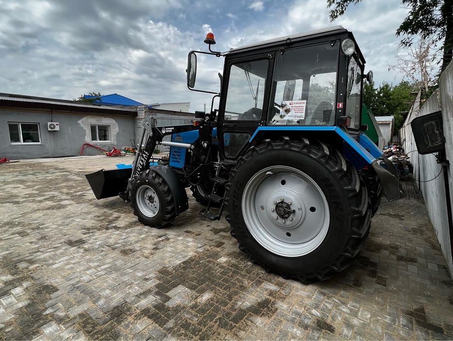 Продам навесной погрузчик  в Уральске