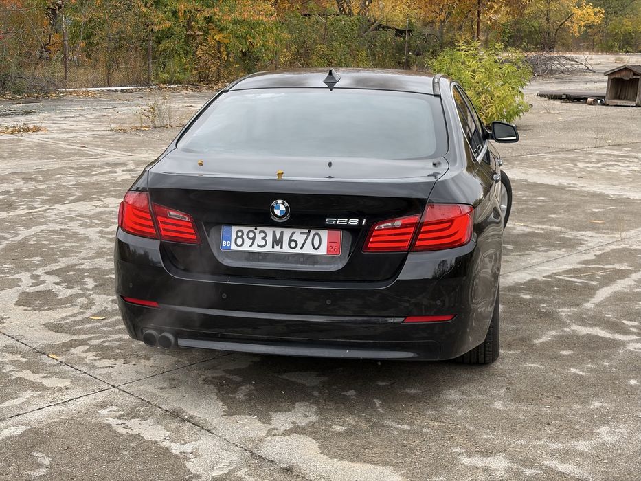 BMW 528i F10 2011