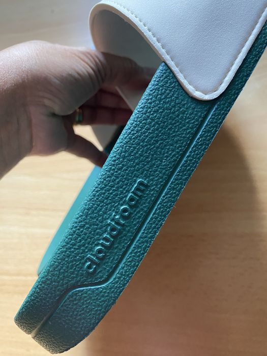 Adidas larime 40 Slapi papuci