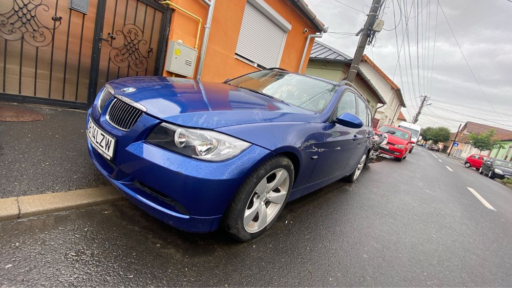BMW 318i Touring E91