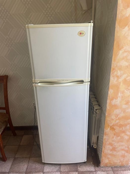 Холодильник в хорошем состоянии
