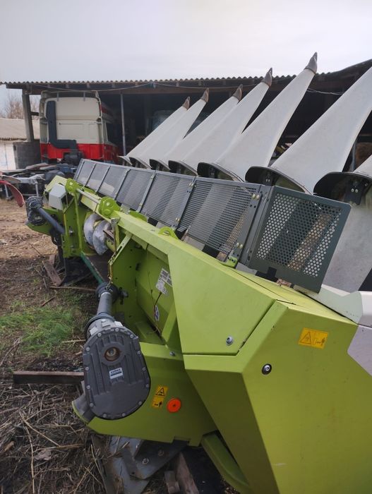 Culegator porumb/ Floarea Soarelui Claas Corio 8 randuriri