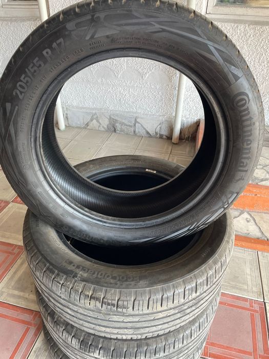 Продам шины на 17