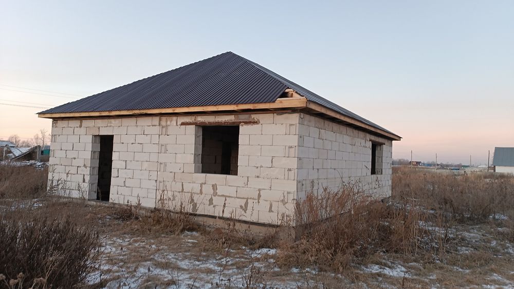 Продам недостроенный дом