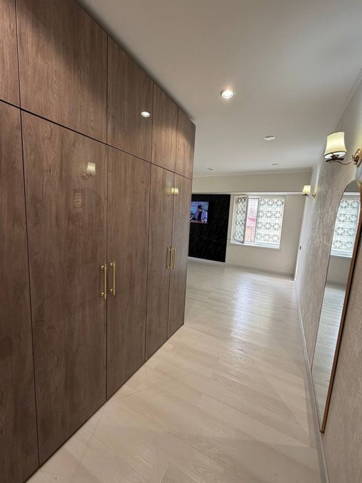 2/2/4 Ц 5, Монумент мужества, метро минор