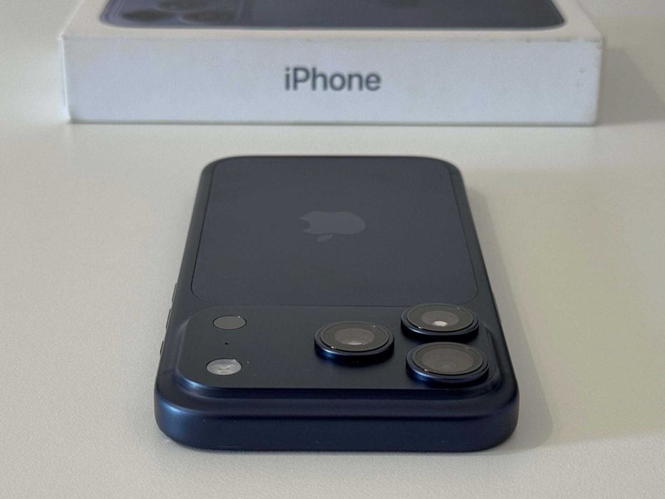 Бартер! Гаранция! iPhone 17 Pro Deep Blue (Син) 100% + Адаптер!