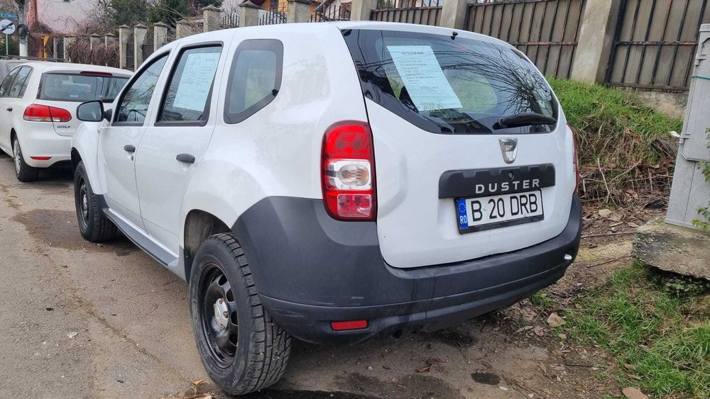 Dacia DUSTER 4X4  - 69000 km reali, prim proprietar.