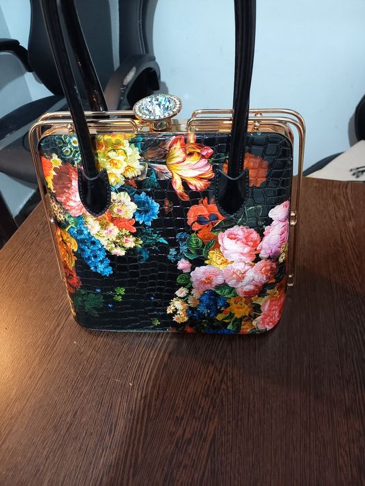 Vând geantă damă Michael Kors