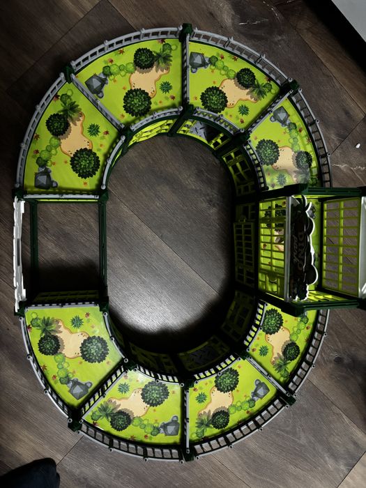 dino park , sau pentru alte animale .  in stare foarte bun