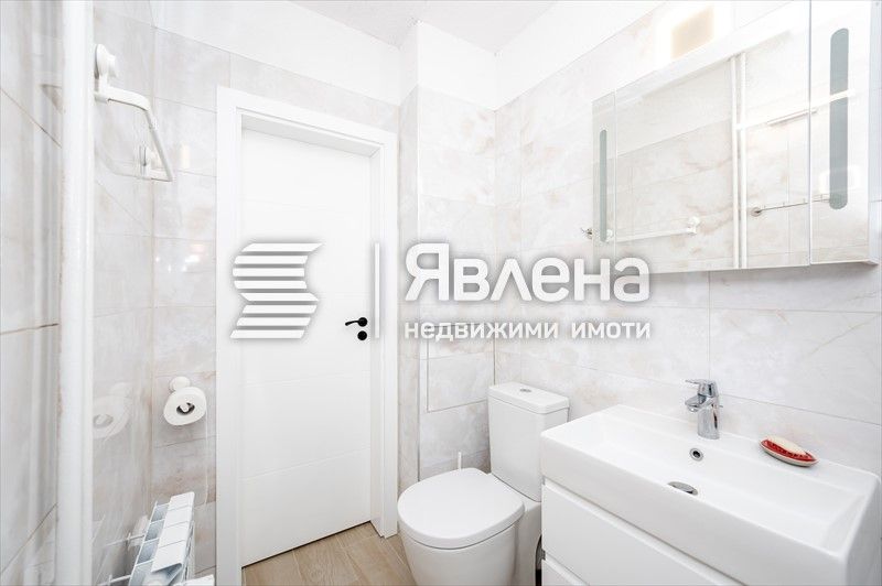 Продава се Къща в София, Гео Милев - 315 кв.м за 3172 €/кв.м - Снимка #11