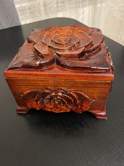 Шкаулка для украшений