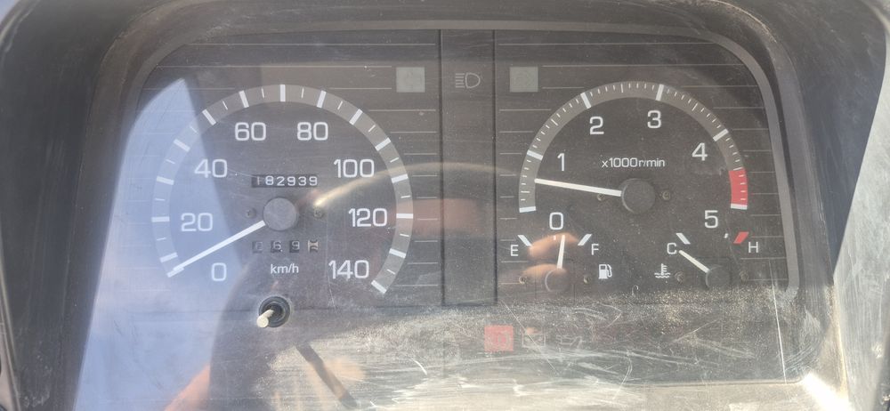 Mitsubishi CANTER 2.8 Basculanta.