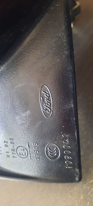 Ford Focus - оригинален стоп за хечбек 2014+