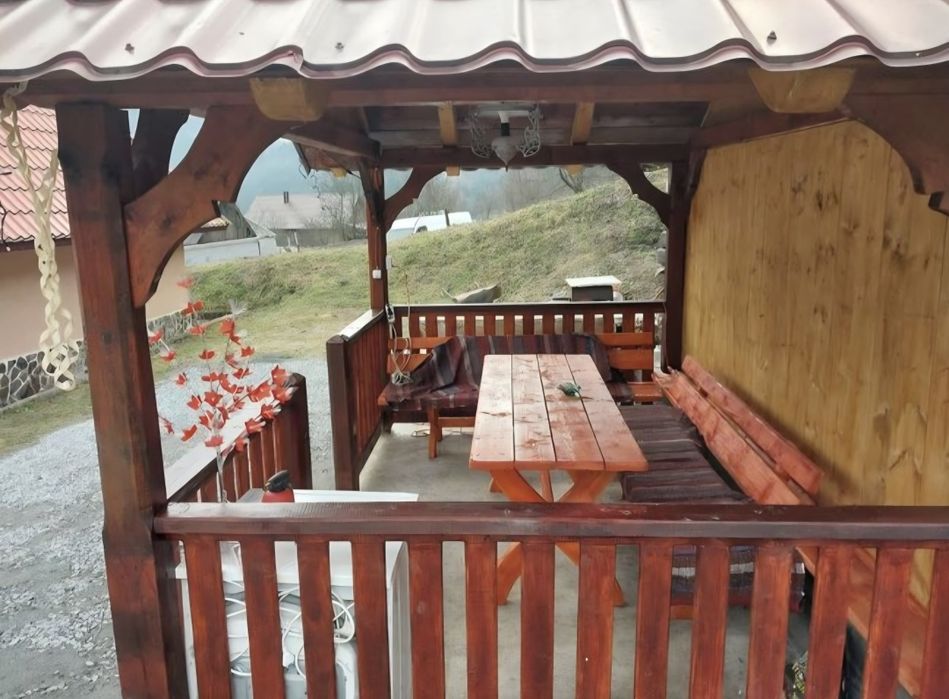 Liber de Revelion și Crăciun, Închiriez cabană în Albac