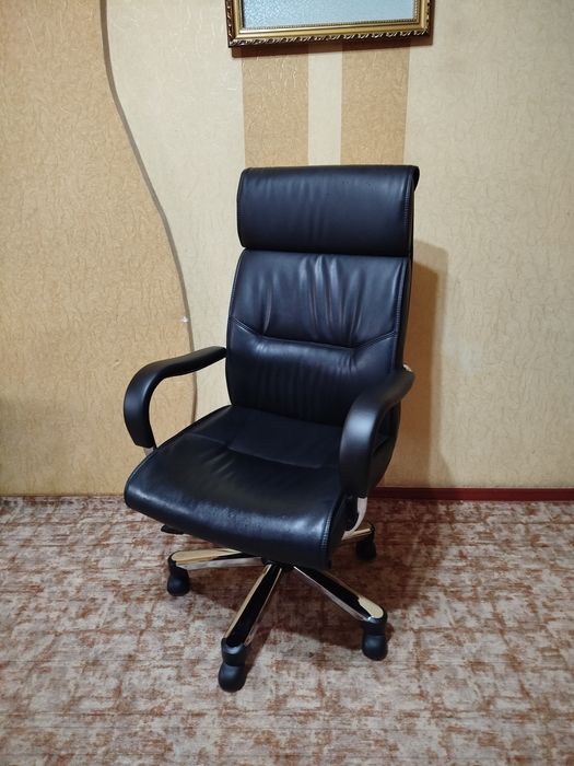 Офисной кресло Дафна