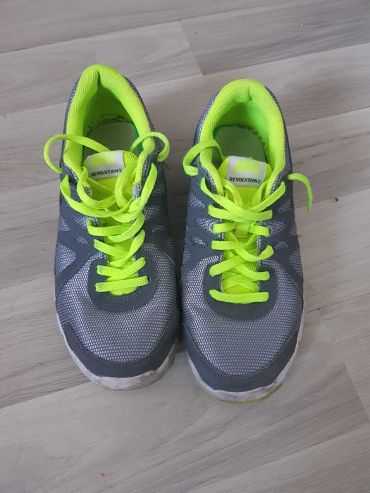 Nike Revolution 2 – mărimea 38,5