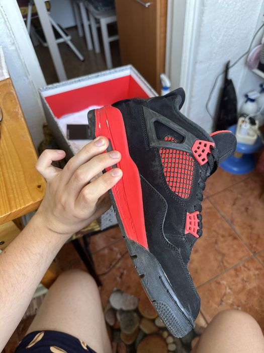 Jordan 4 Red Thunder