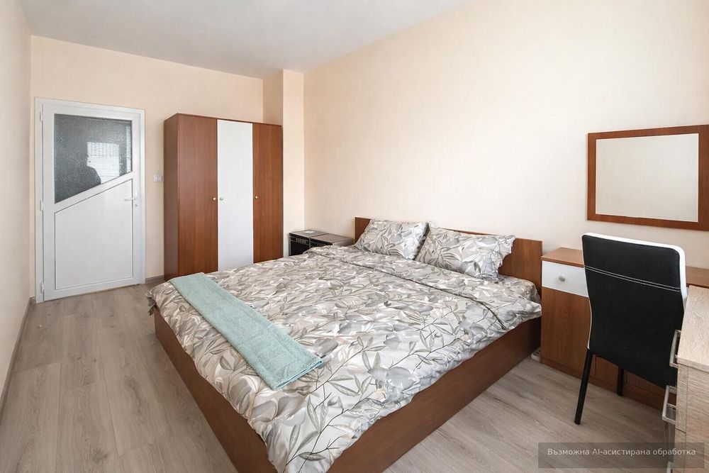Дава се под наем Тристаен апартамент в Варна, Център - 90 кв.м за 760 € - Снимка #4