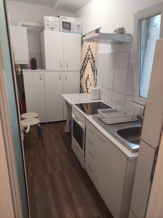 Inchiriez garsoniera strada Hipodrom. Pret 1200 roni