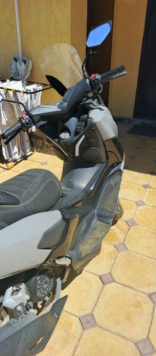 Макси Скутер N-MAX 180
