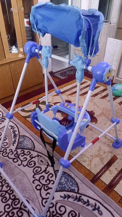 детски качеле сатылады подаркага келген паидаланбадык таза жагдайда.