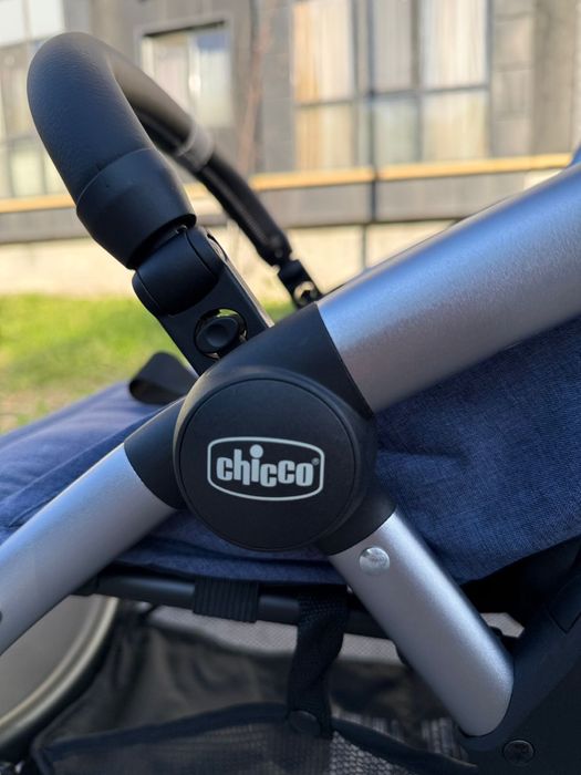 Коляска прогулочная , складная Chicco