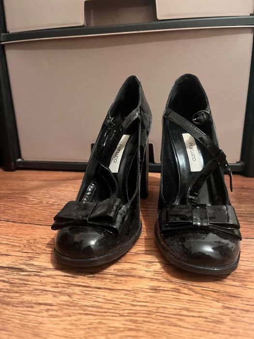 Продам чёрные туфли