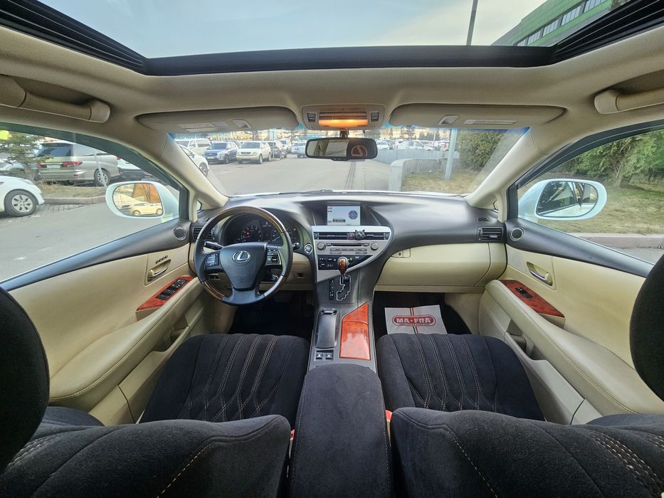 Шикарный LEXUS RX350 рестайлинг