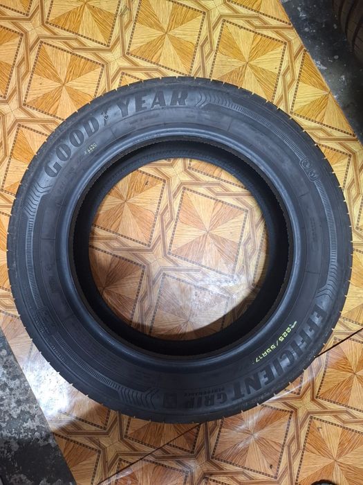 Set 4 anvelopele Vara 225 55 17 Goodyear Grip Performer