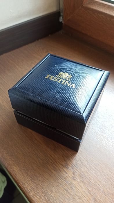 Часы Festina Швейцарские