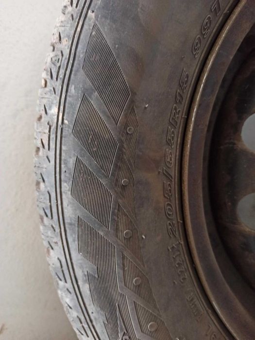 зимни гуми Nexen 205/60/15 с джанти 15 цола